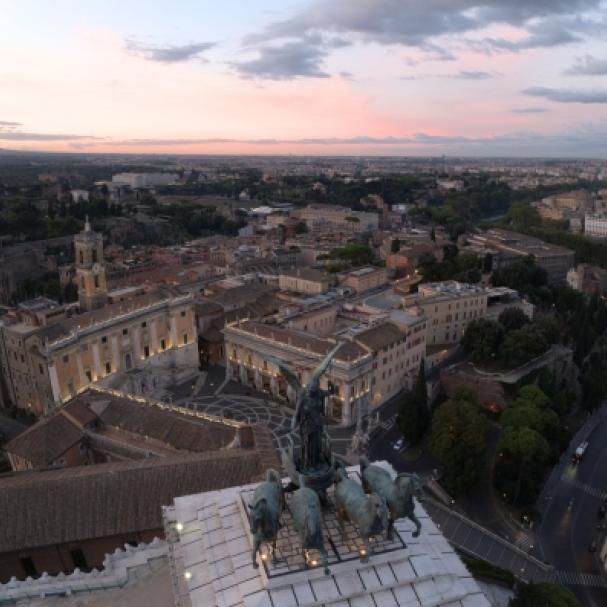  Vittoriano under the stars