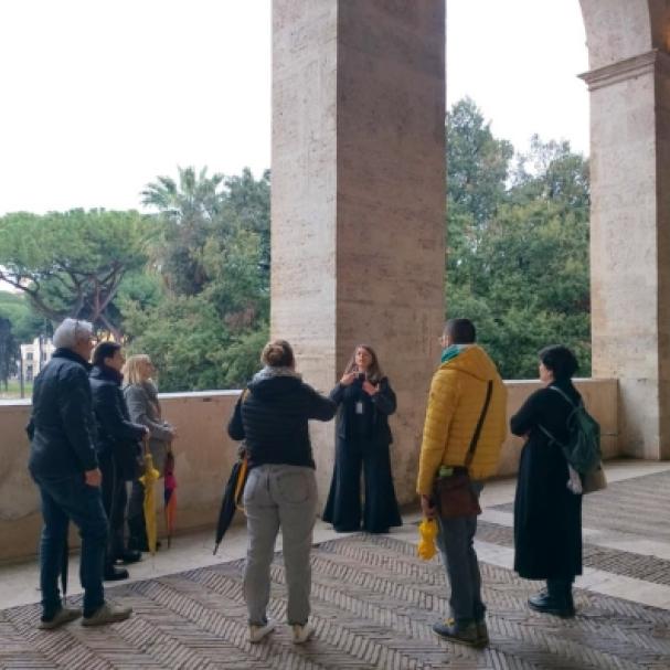 Visit to Palazzo Venezia in LIS - Italian Sign Language