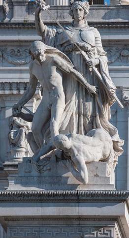 Gruppi scultorei sulla prima balaustra