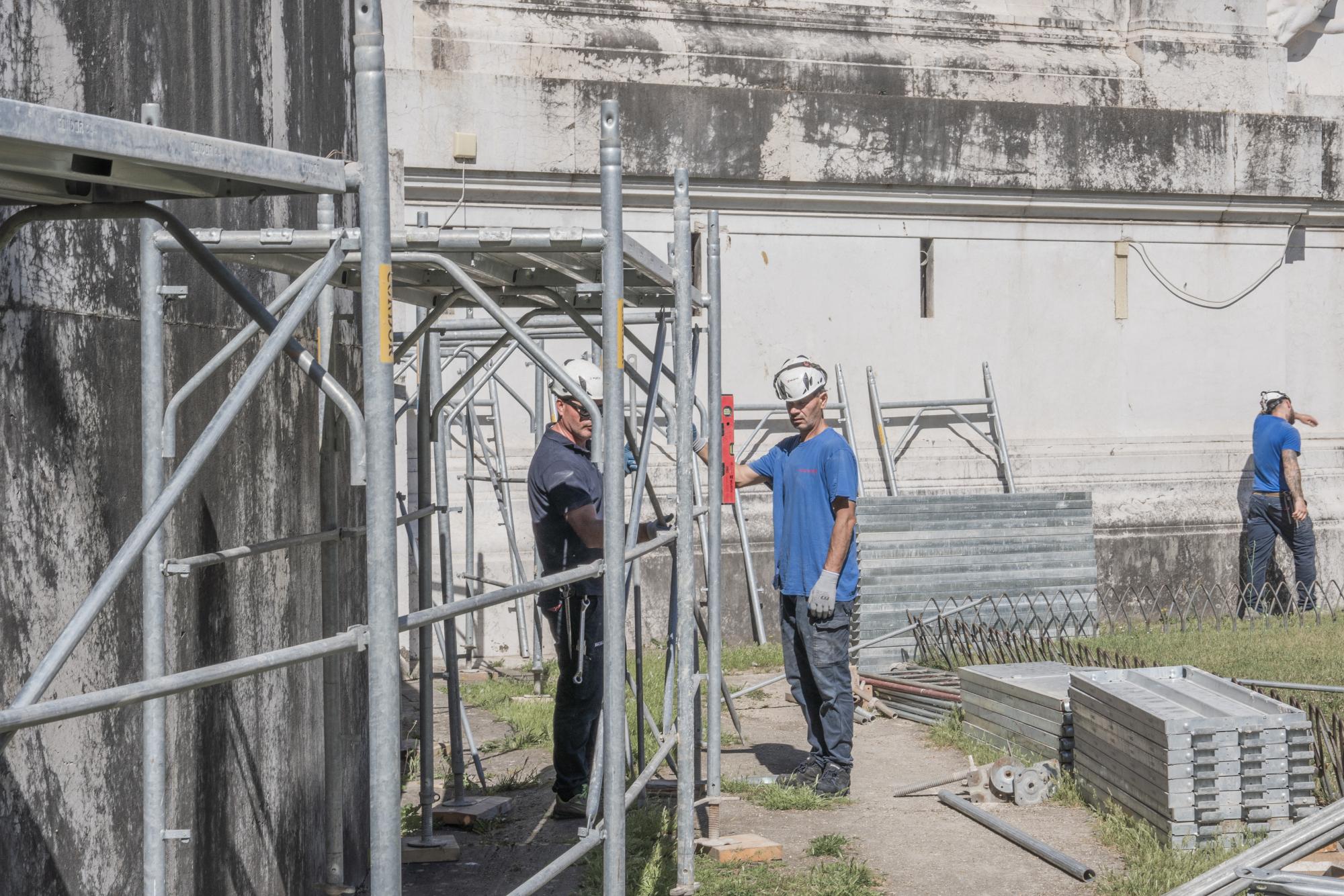 The setting up of scaffolding on the fountain The Adriatic Sea. 
