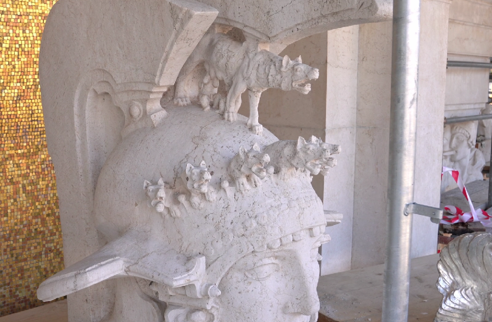 Week 29. Restoration of the central section of the frieze completed