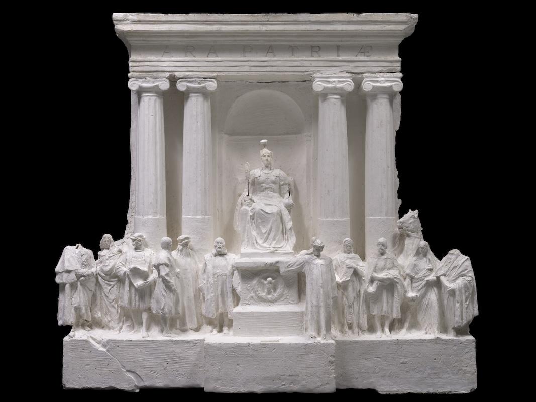 Ettore Ximenes
Bozzetto per la decorazione dell’Altare della Patria “Categoria C, n. 9”, 
1908, gesso
Roma, VIVE − Vittoriano e Palazzo Venezia
