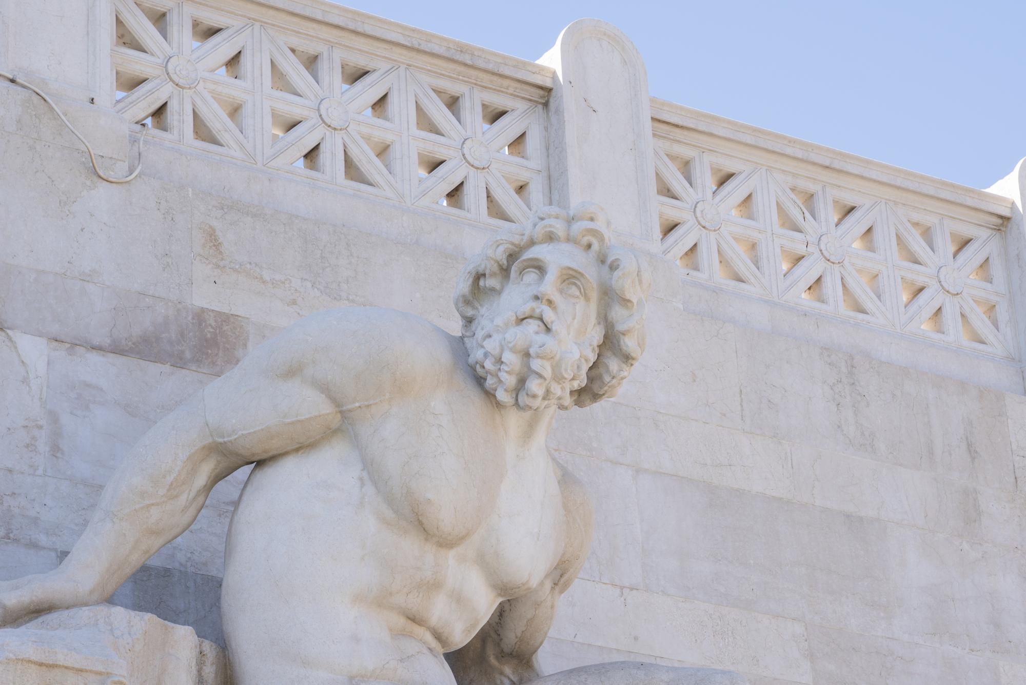 The Il Mar Tirreno fountain after the completion of restoration work.
