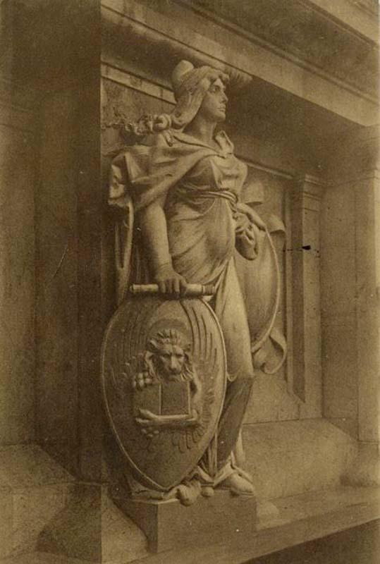 Veneto (1915) by Paolo Bartolini for the Regions of Italy sculptures that are part of the frieze of the central portico
