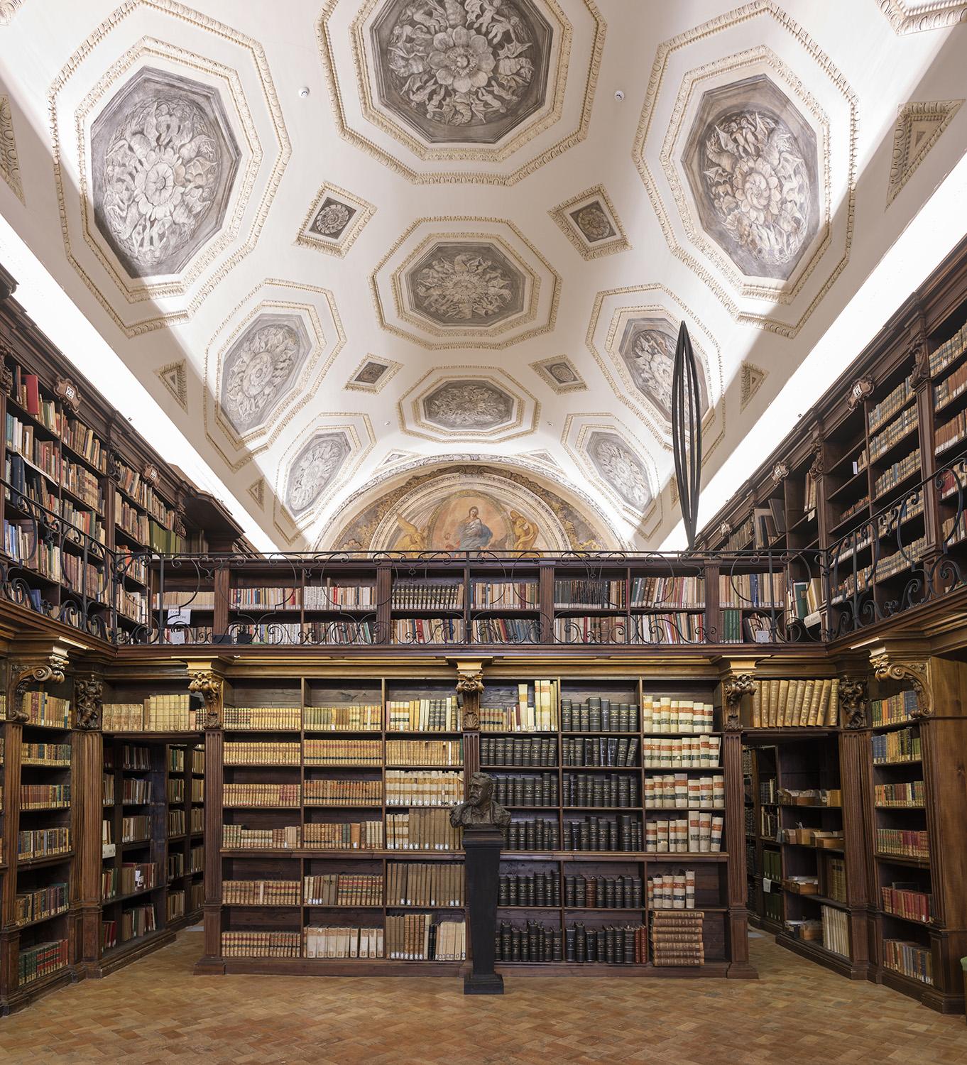 The ‘Crociera’ and the Reading Room in the Roman College building
