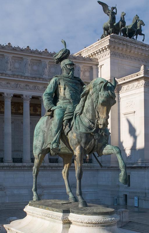 Statua di Vittorio Emanuele II a cavallo