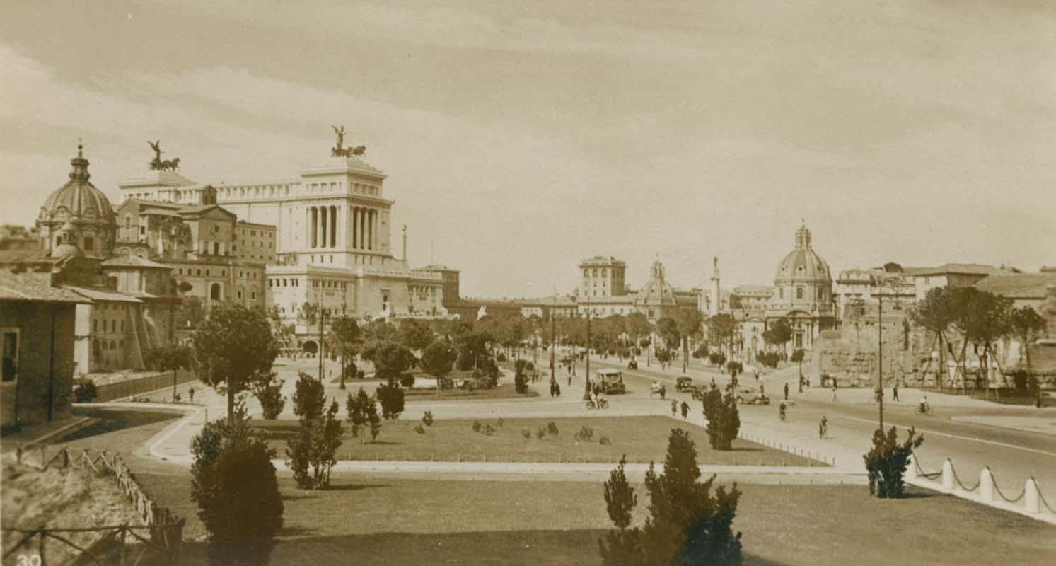 The Vittoriano from Via dei Fori Imperiali in the late 1930s
