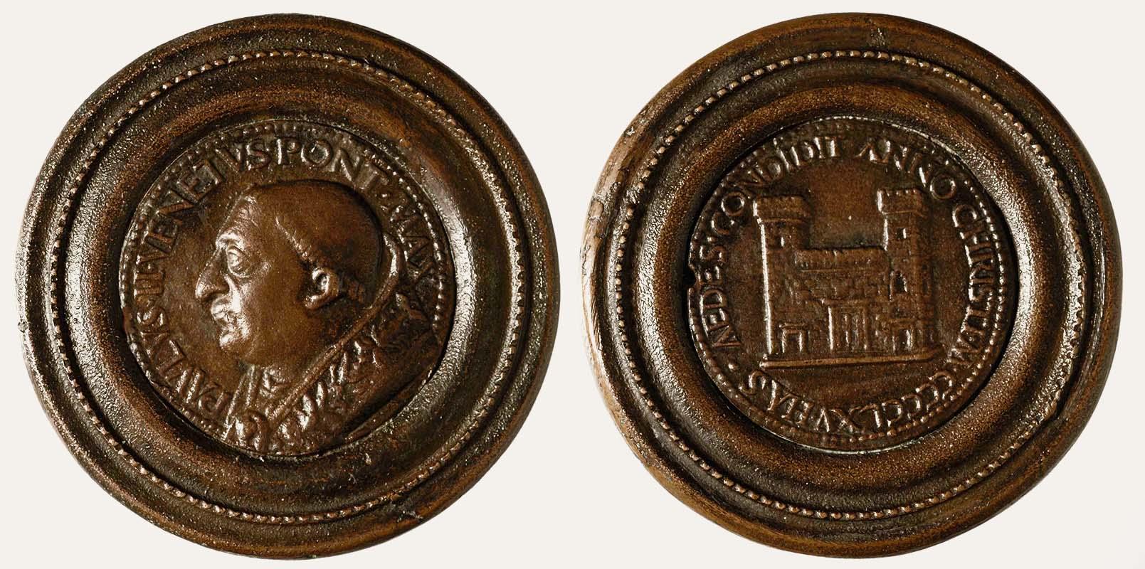 Medaglione cerchiato di papa Paolo II per la consegna del Palazzo nel 1465, esposto nell'appartamento Barbo (recto e verso)