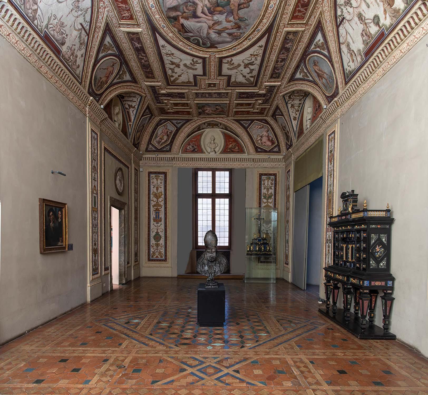 Altoviti Room