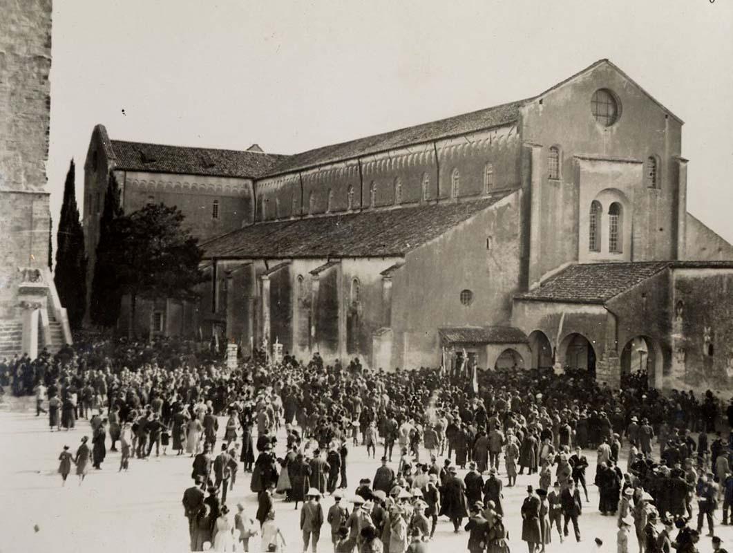 La Basilica di Aquileia nel giorno della cerimonia alle undici salme dei caduti ignoti
