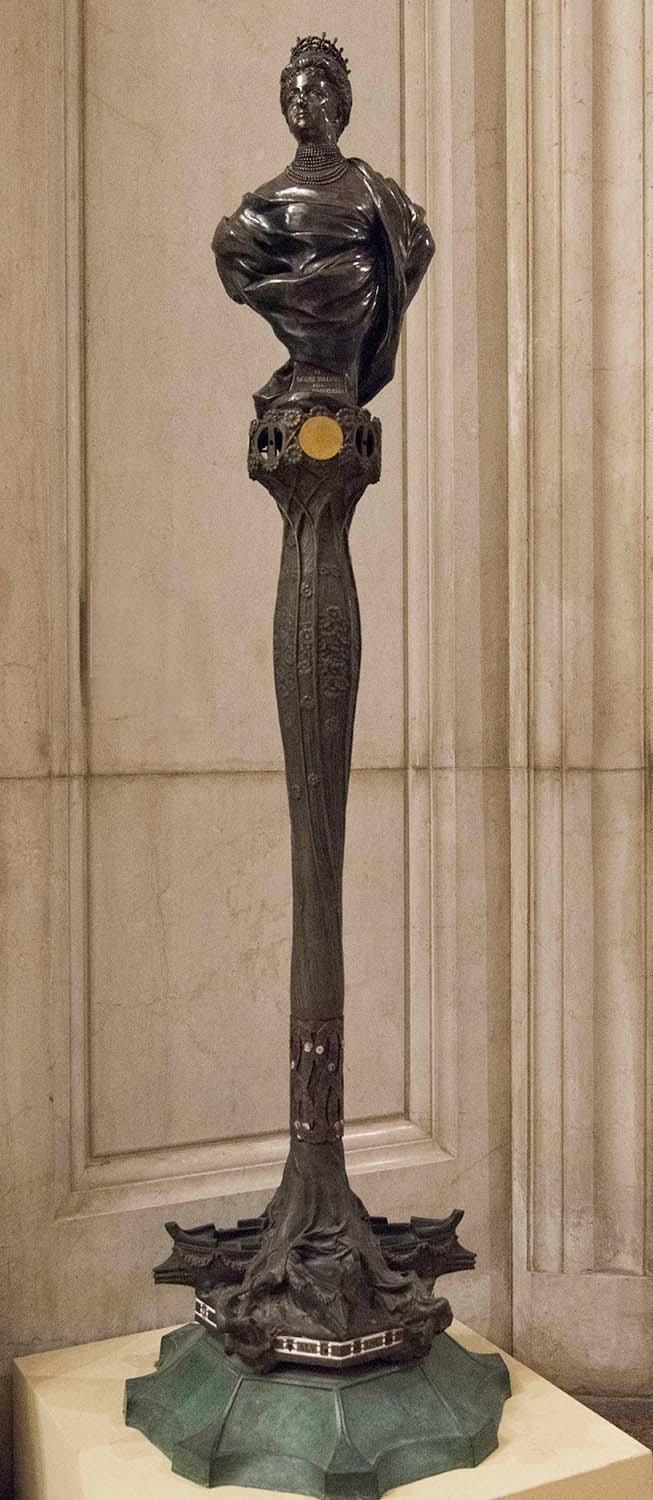 Busto-ritratto della regina Margherita
