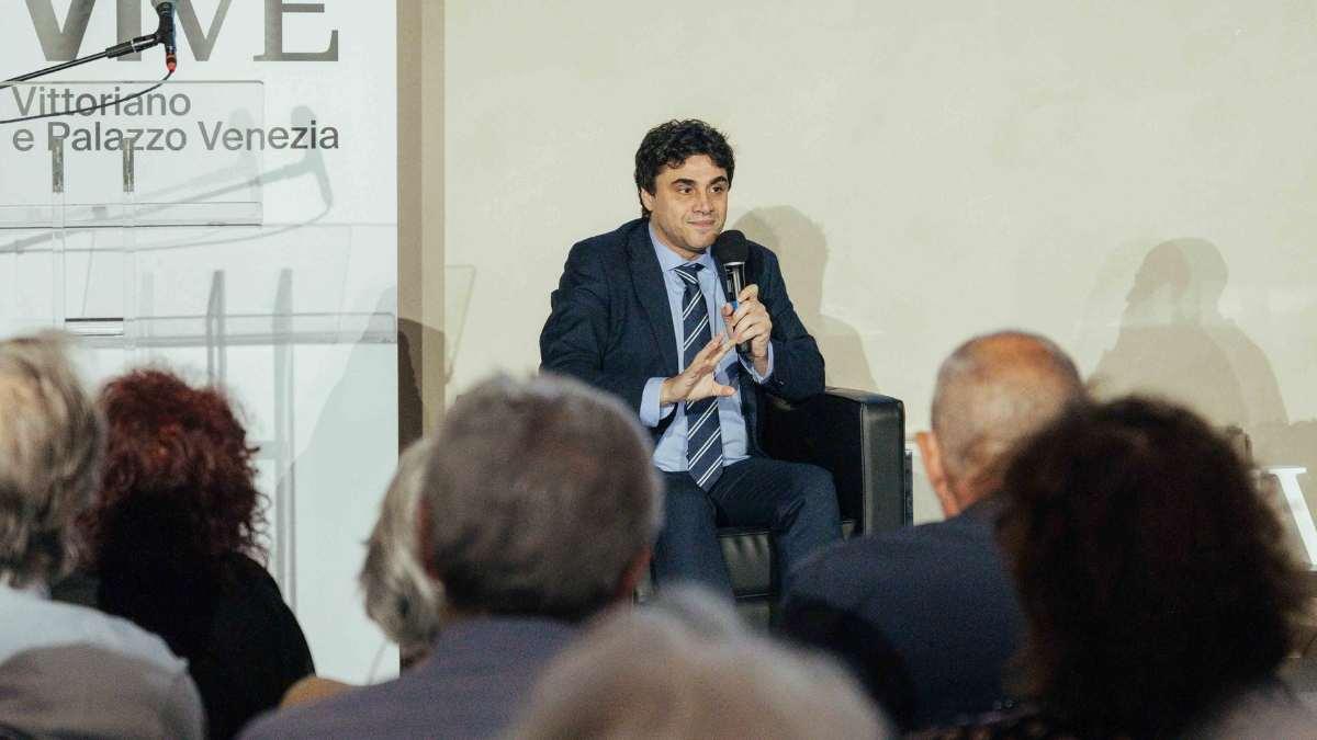 Macchine dotate di linguaggio. Una prospettiva pragmatica sul significato e sull’estensione della mente tra Peirce Clark e Floridi