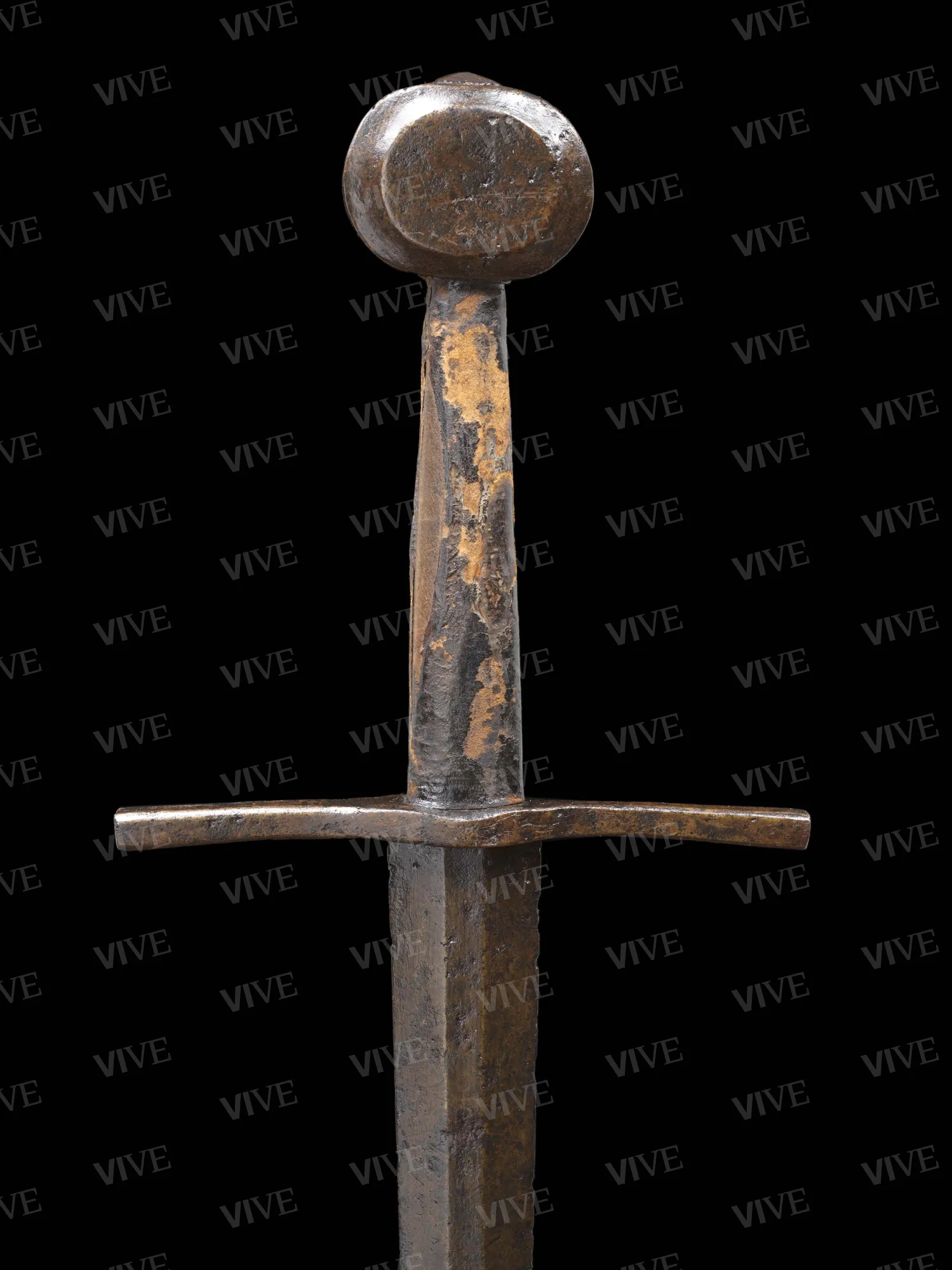 Sword with disc pommel - western European production