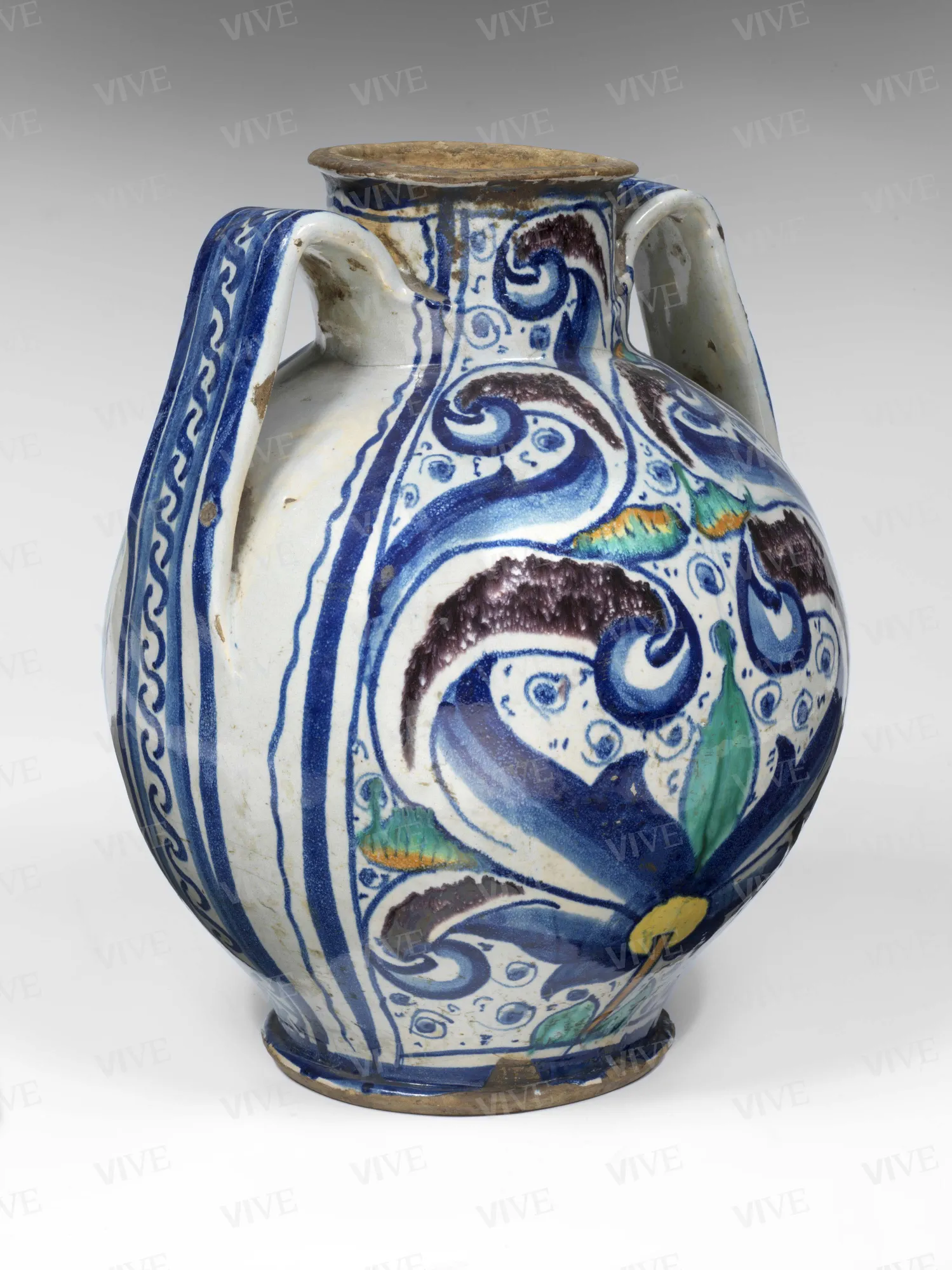 Apothecary jar - Roman milieu