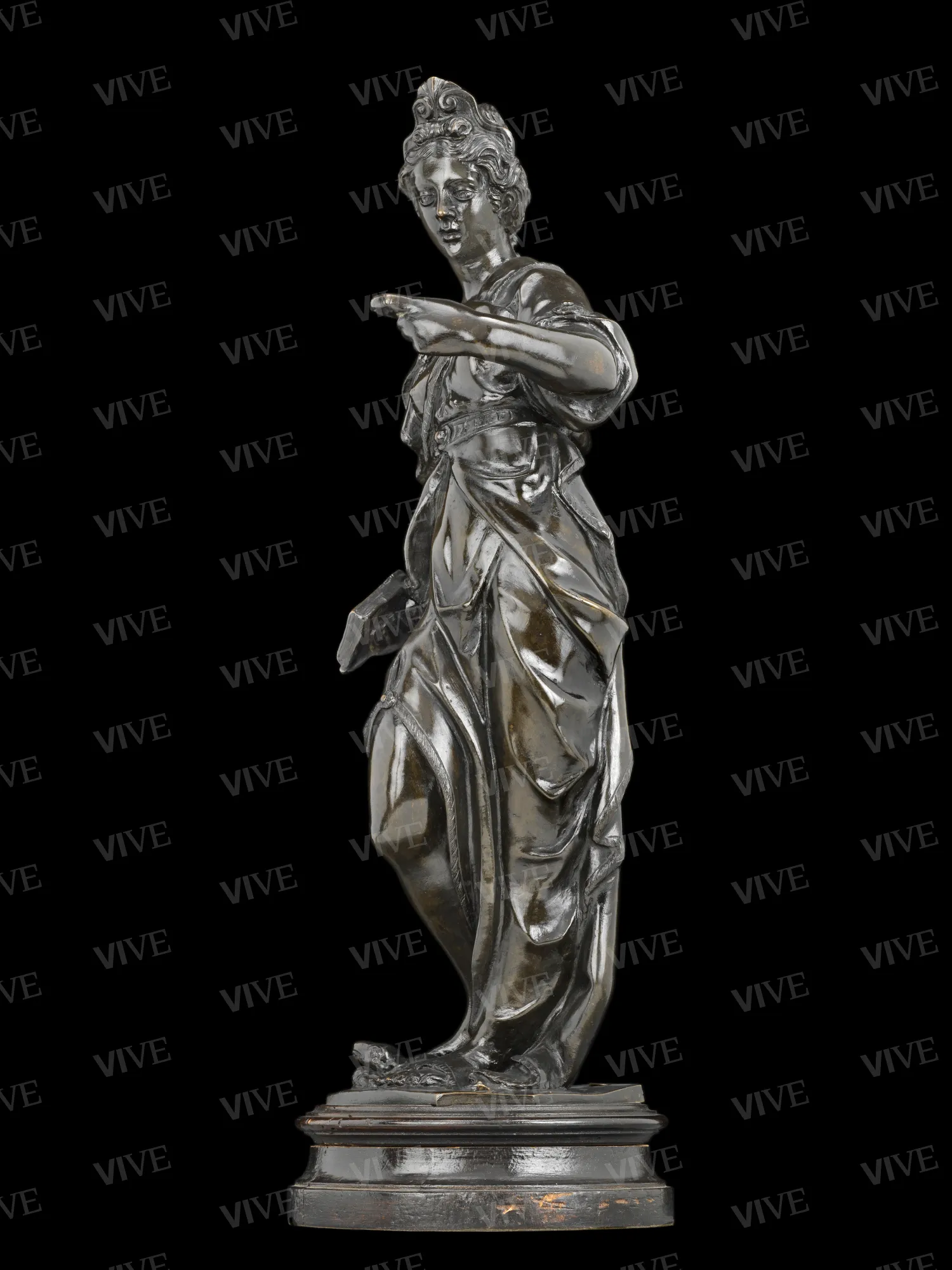Figura allegorica con libro e tartaruga (Temperanza-Pudicizia) - Tiziano Aspetti