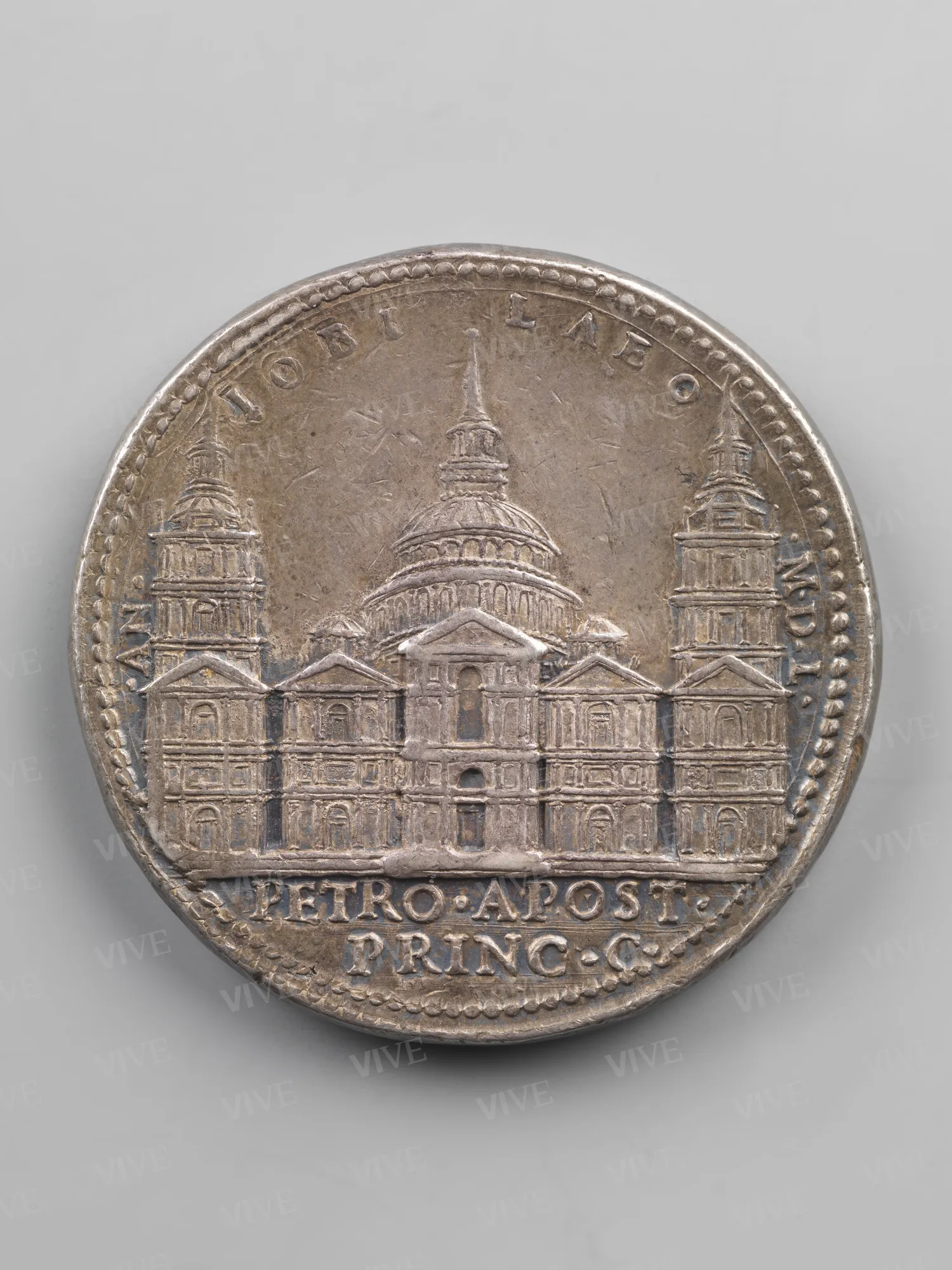 Medaglia giubilare con ritratto di papa Paolo III Farnese/prospetto della basilica vaticana di San Pietro secondo il progetto di Antonio da Sangallo il Giovane - Alessandro Cesati detto il Greco