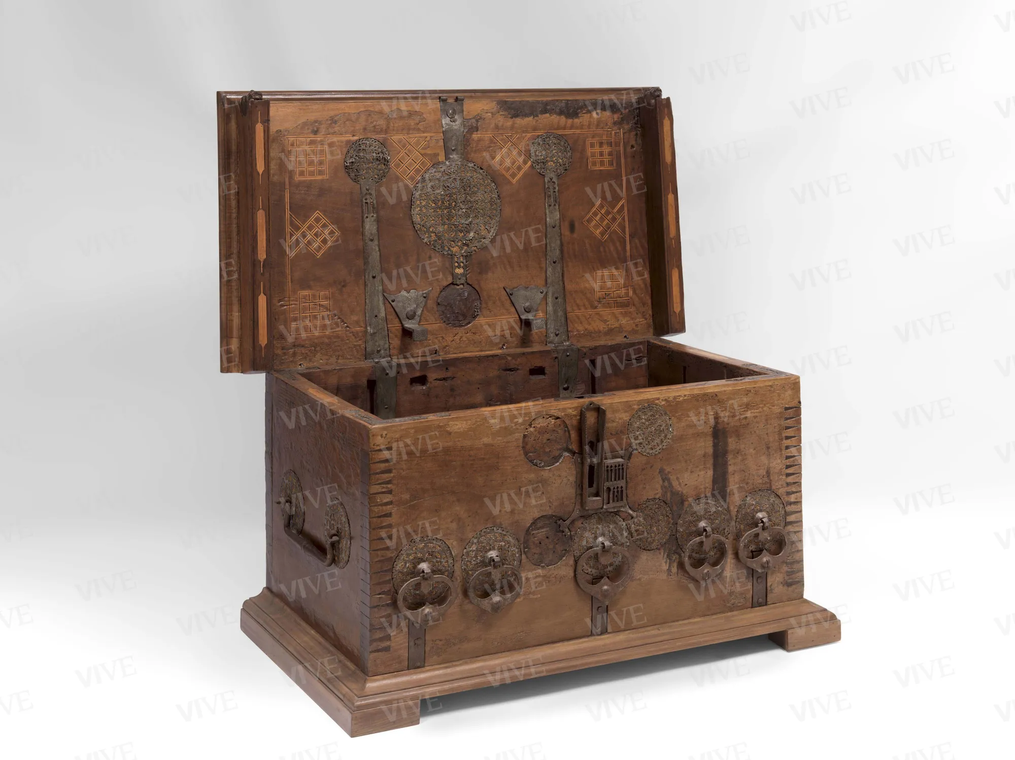 Forziere - bottega lombarda