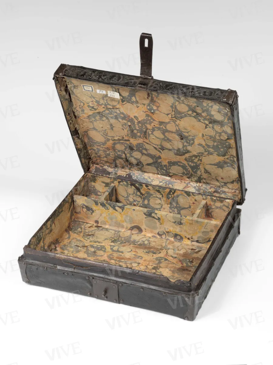 Cardinal Pietro Barbo’s portable writing desk - Veneto milieu