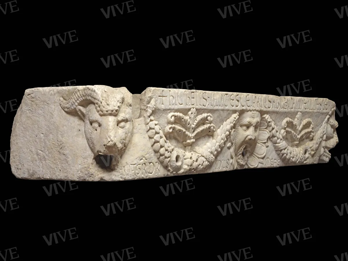 Basin with protomes and festoons - Drudo da Trivio