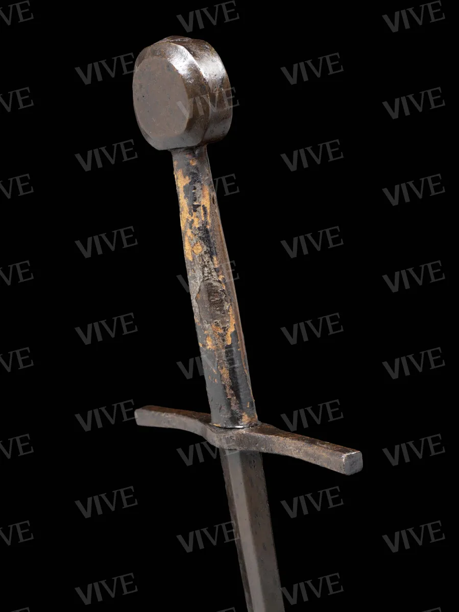 Sword with disc pommel - western European production
