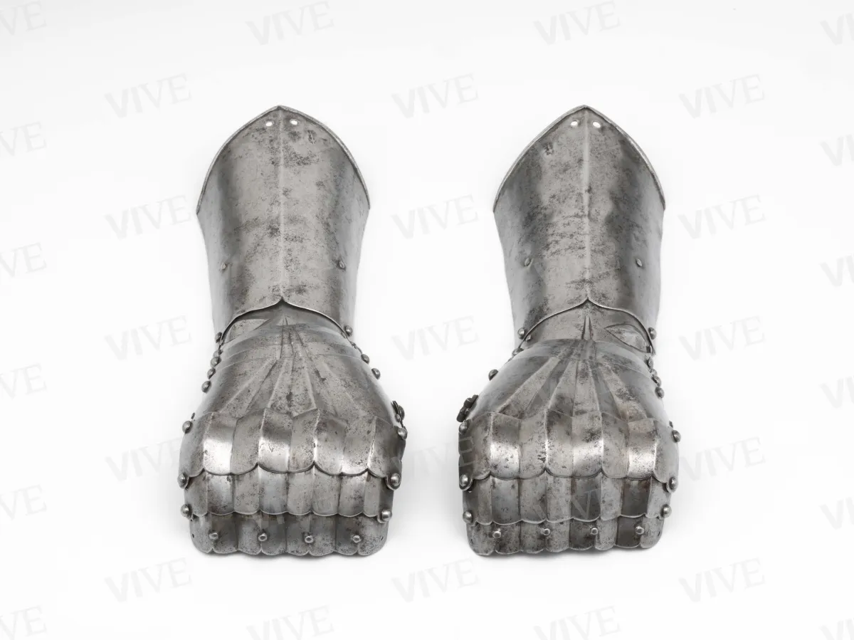 Gauntlets - Austrian production